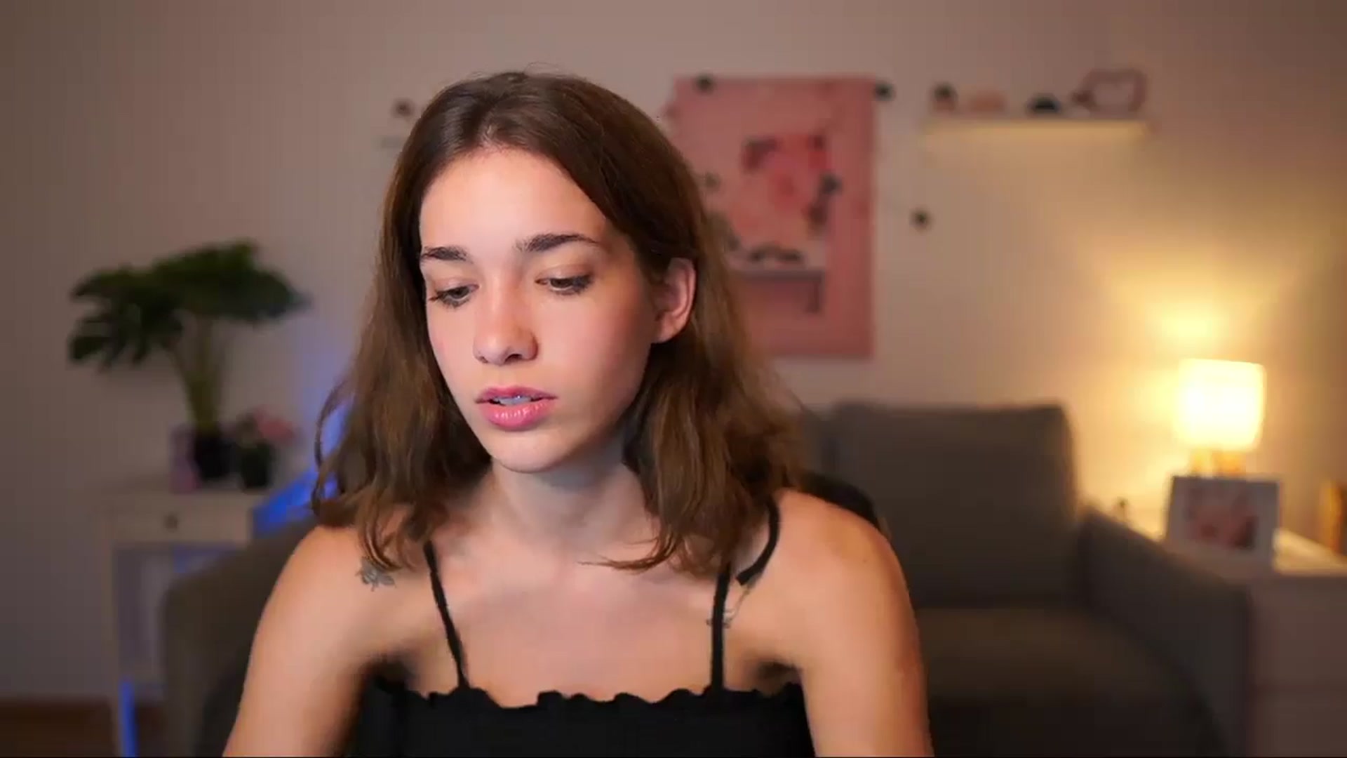 Gallery image thumbnail from Kissiecat's myfreecams stream on, 09/20/2025, 21:08 image 9 of 20