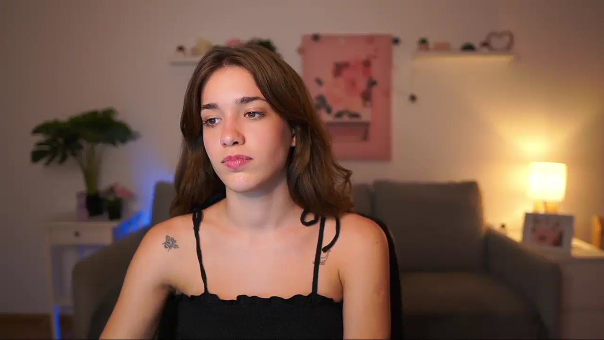 Gallery image thumbnail from Kissiecat's myfreecams stream on, 09/20/2025, 21:08 image 7 of 20