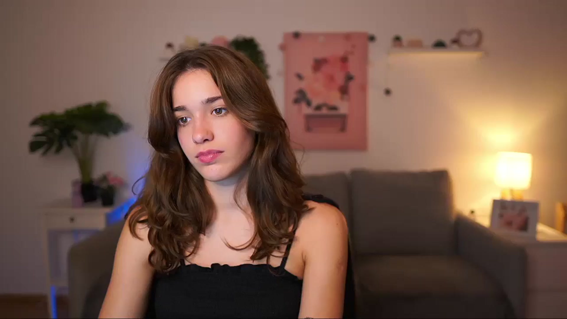 Gallery image thumbnail from Kissiecat's myfreecams stream on, 09/20/2025, 22:11 image 1 of 20