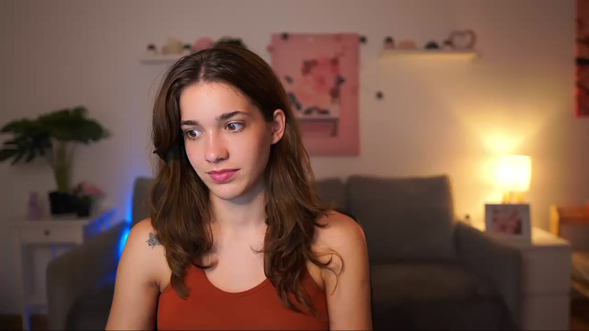 Gallery image thumbnail from Kissiecat's myfreecams stream on, 09/21/2025, 16:43 image 1 of 20