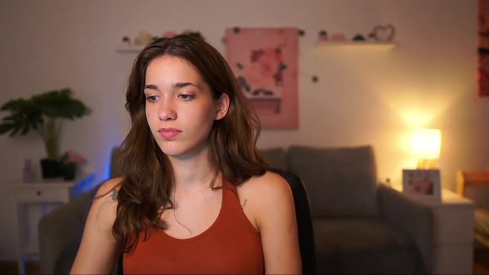 Gallery image thumbnail from Kissiecat's myfreecams stream on, 09/21/2025, 16:43 image 15 of 20