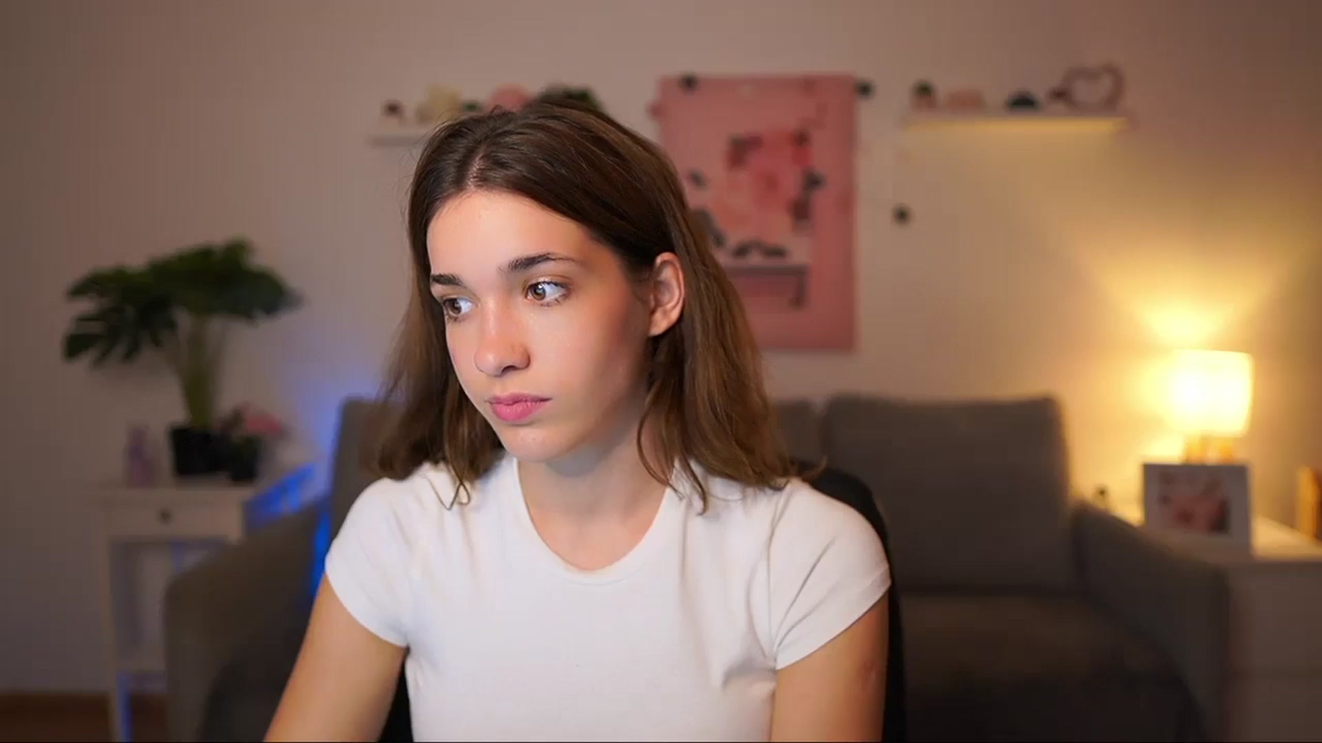 Gallery image thumbnail from Kissiecat's myfreecams stream on, 09/22/2025, 16:23 image 6 of 20