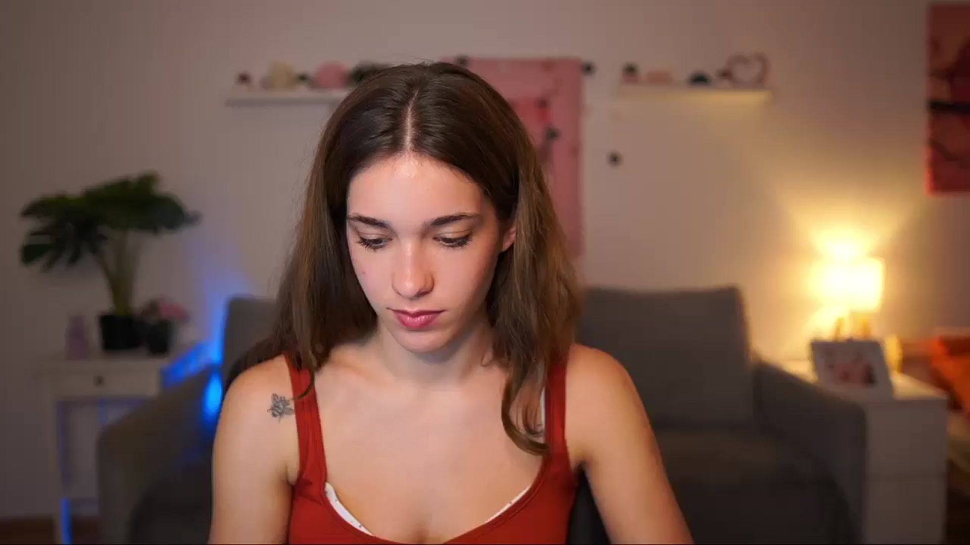 Gallery image thumbnail from Kissiecat's myfreecams stream on, 09/23/2025, 15:33 image 12 of 20
