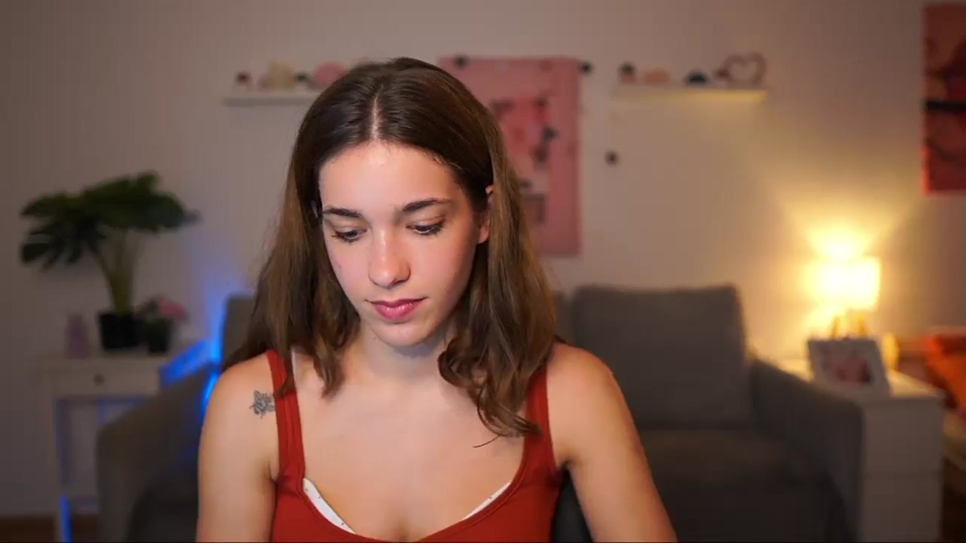 Gallery image thumbnail from Kissiecat's myfreecams stream on, 09/23/2025, 15:33 image 18 of 20