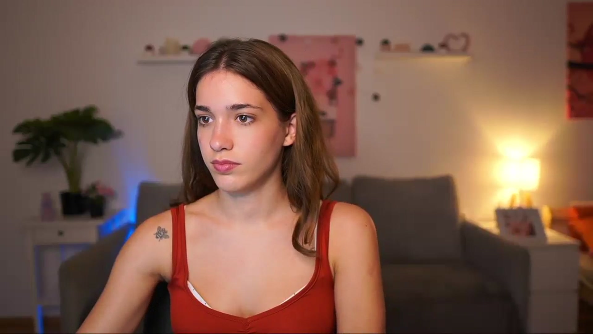 Gallery image thumbnail from Kissiecat's myfreecams stream on, 09/23/2025, 15:33 image 9 of 20