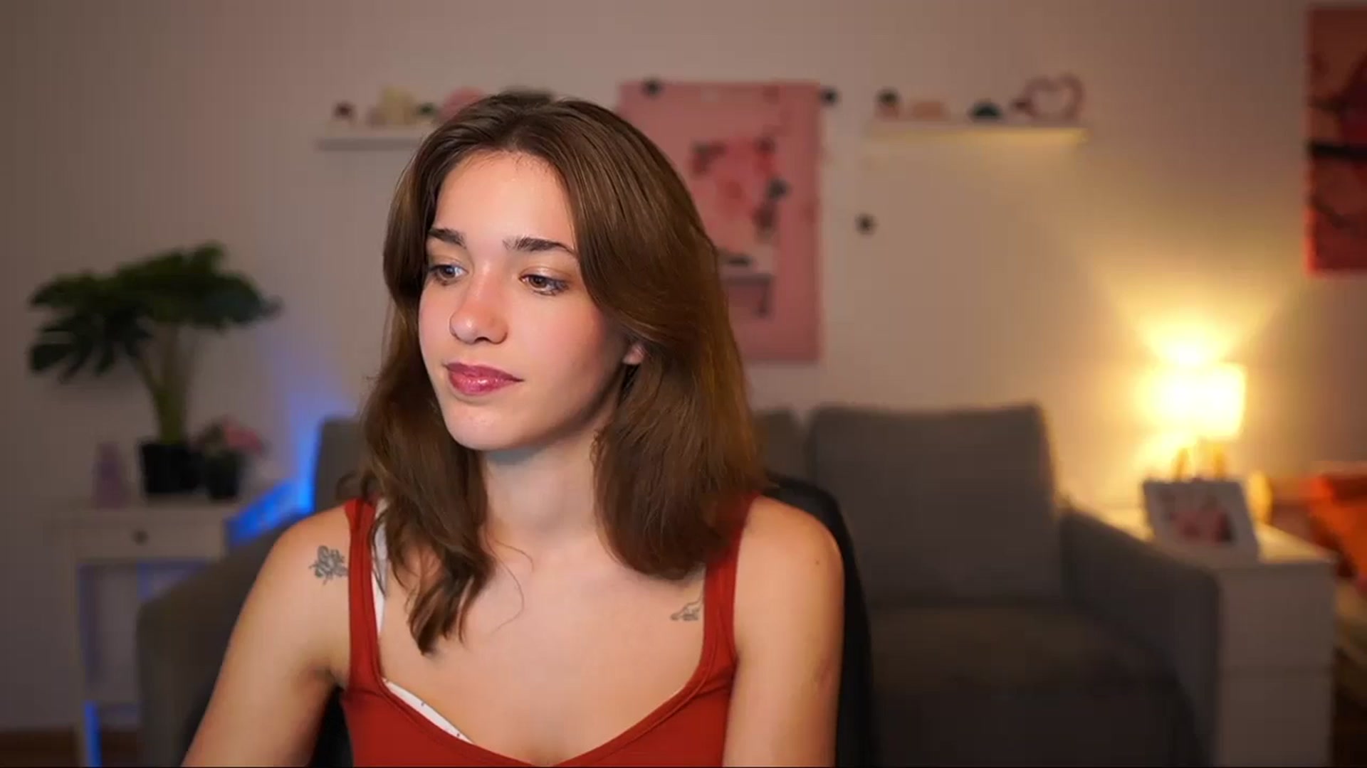 Gallery image thumbnail from Kissiecat's myfreecams stream on, 09/23/2025, 18:01 image 4 of 20