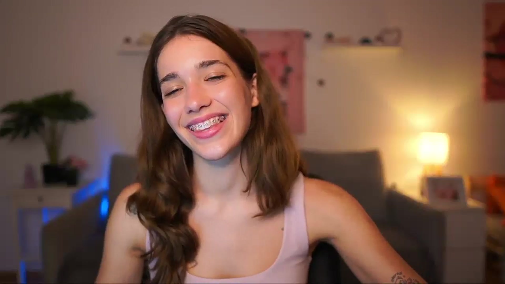 Gallery image thumbnail from Kissiecat's myfreecams stream on, 09/24/2025, 18:47 image 9 of 20