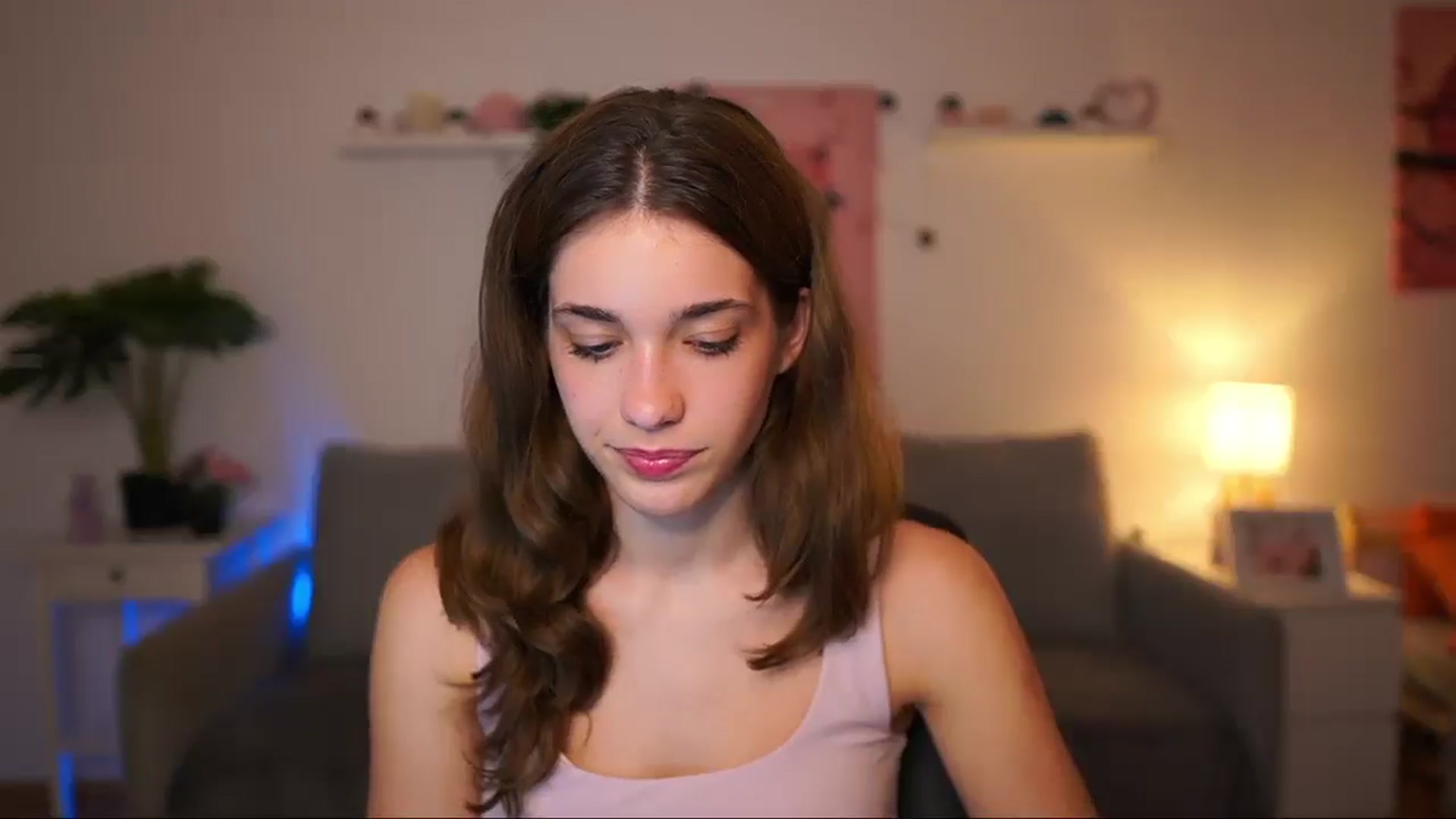Gallery image thumbnail from Kissiecat's myfreecams stream on, 09/24/2025, 18:47 image 10 of 20