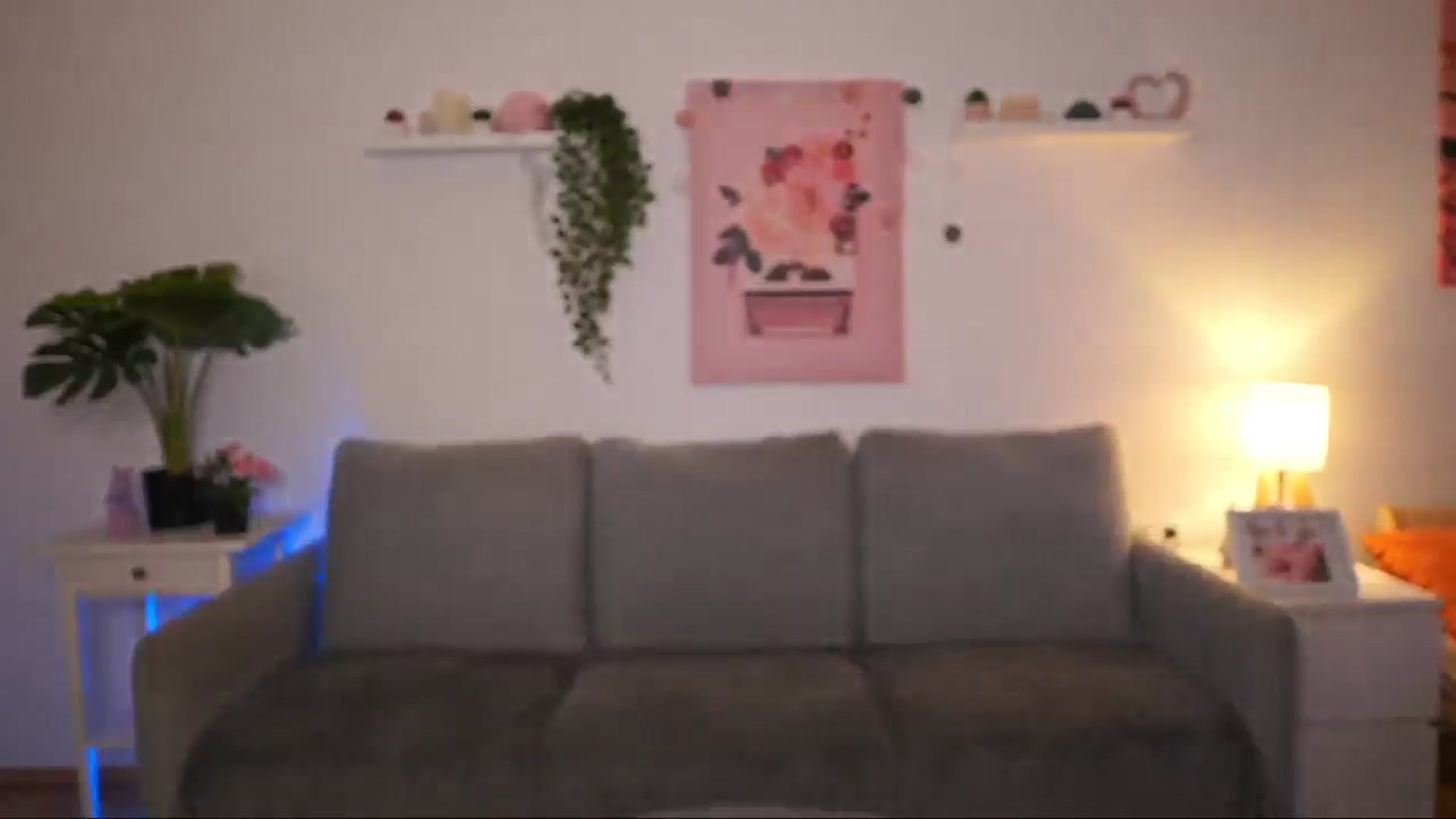 Gallery image thumbnail from Kissiecat's myfreecams stream on, 09/29/2025, 13:48 image 13 of 20