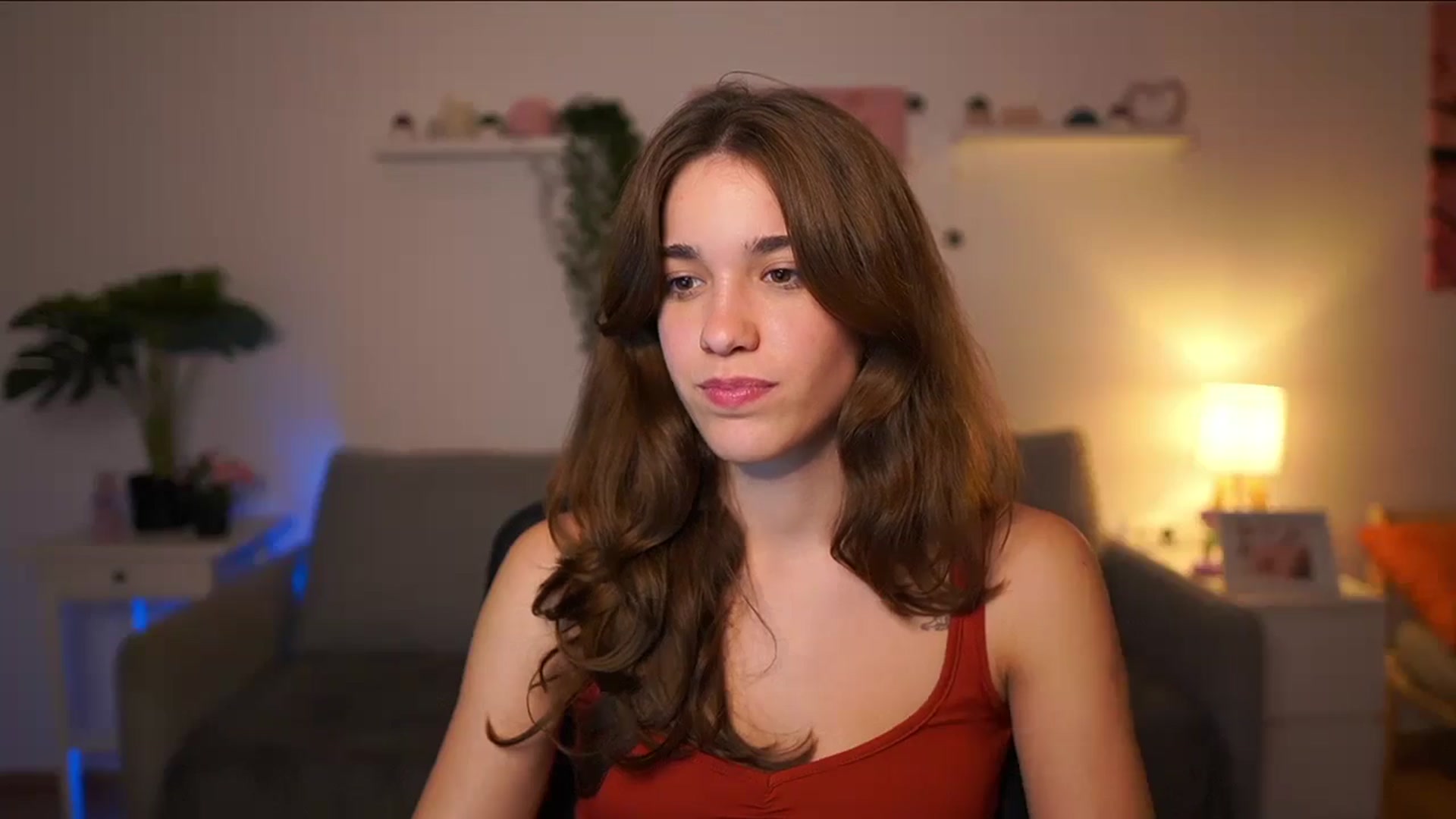 Gallery image thumbnail from Kissiecat's myfreecams stream on, 10/01/2025, 22:22 image 8 of 20