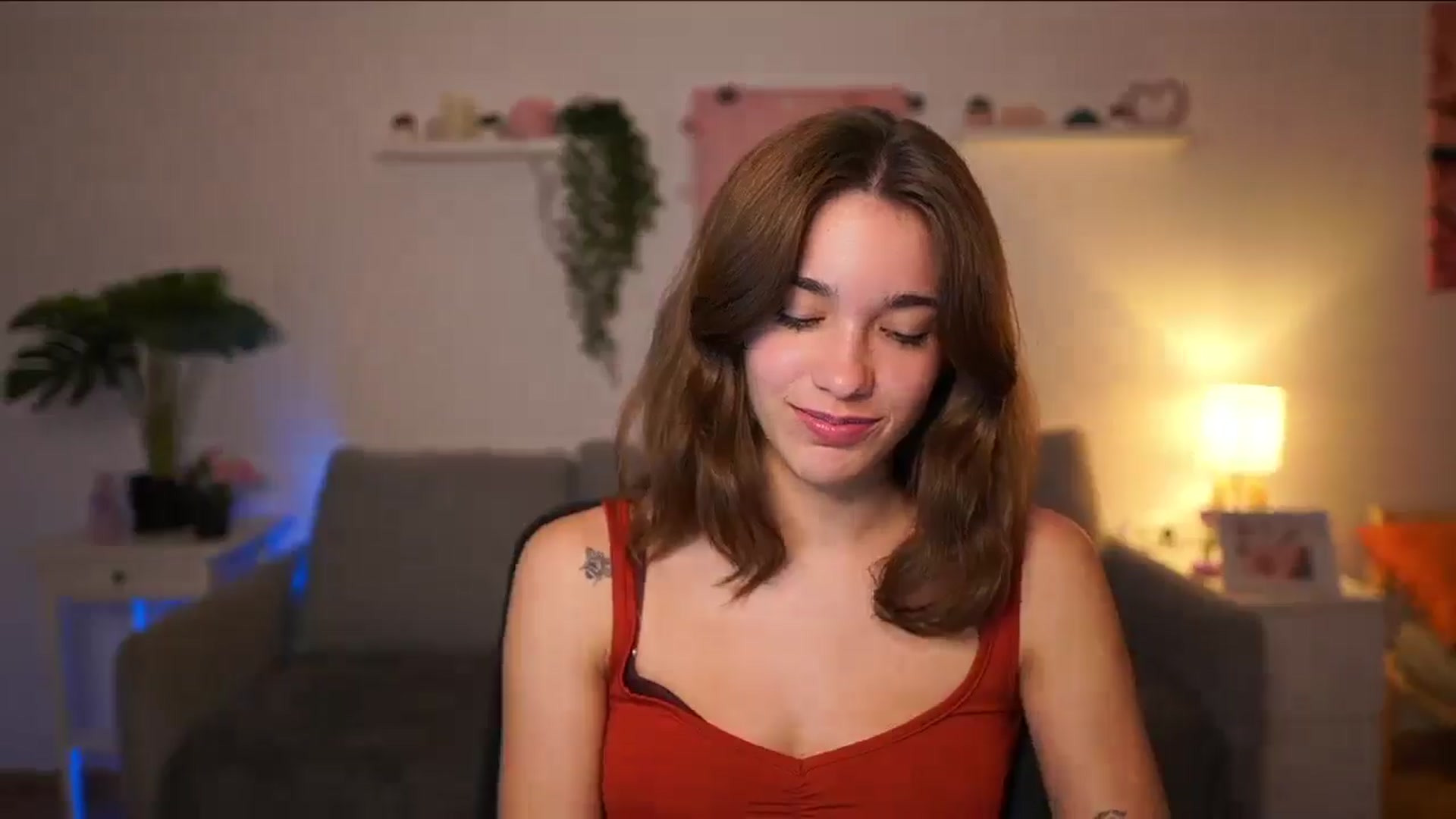 Gallery image thumbnail from Kissiecat's myfreecams stream on, 10/01/2025, 22:22 image 17 of 20