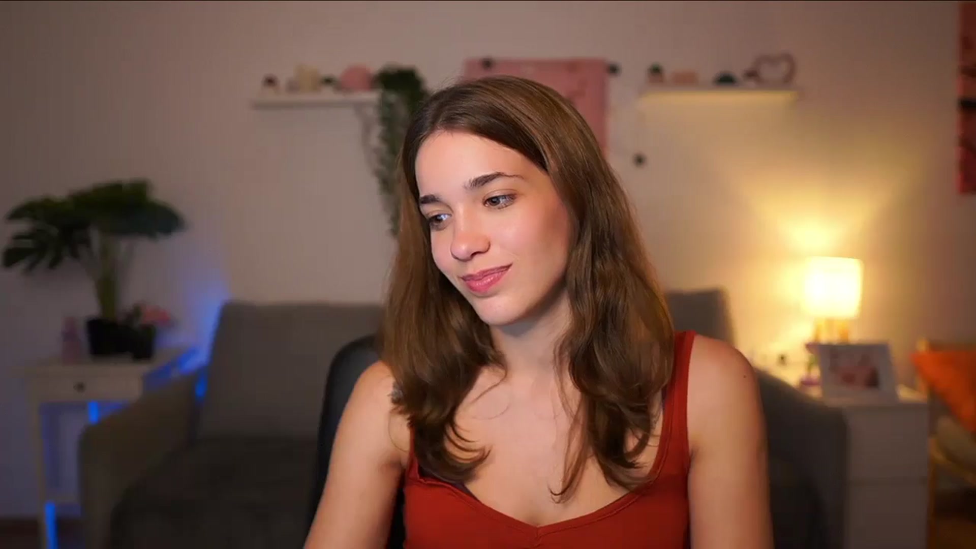 Gallery image thumbnail from Kissiecat's myfreecams stream on, 10/01/2025, 22:22 image 18 of 20