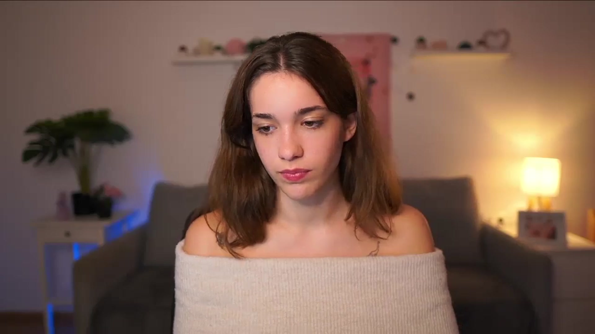 Gallery image thumbnail from Kissiecat's myfreecams stream on, 10/02/2025, 13:18 image 6 of 20
