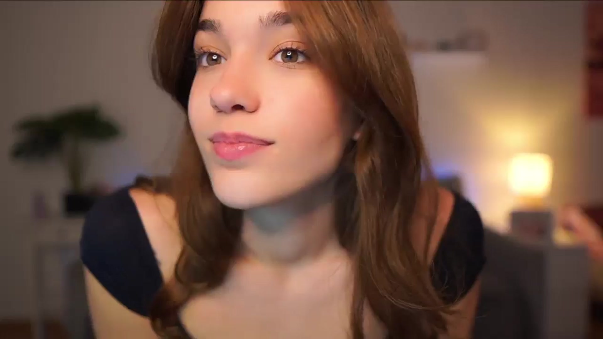 Gallery image thumbnail from Kissiecat's myfreecams stream on, 10/07/2025, 13:34 image 5 of 20