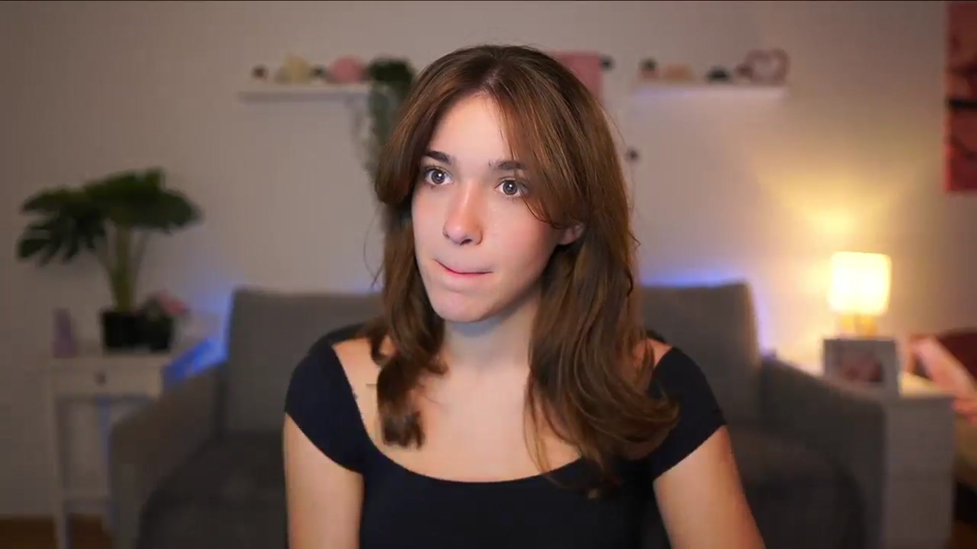 Gallery image thumbnail from Kissiecat's myfreecams stream on, 10/07/2025, 13:34 image 6 of 20