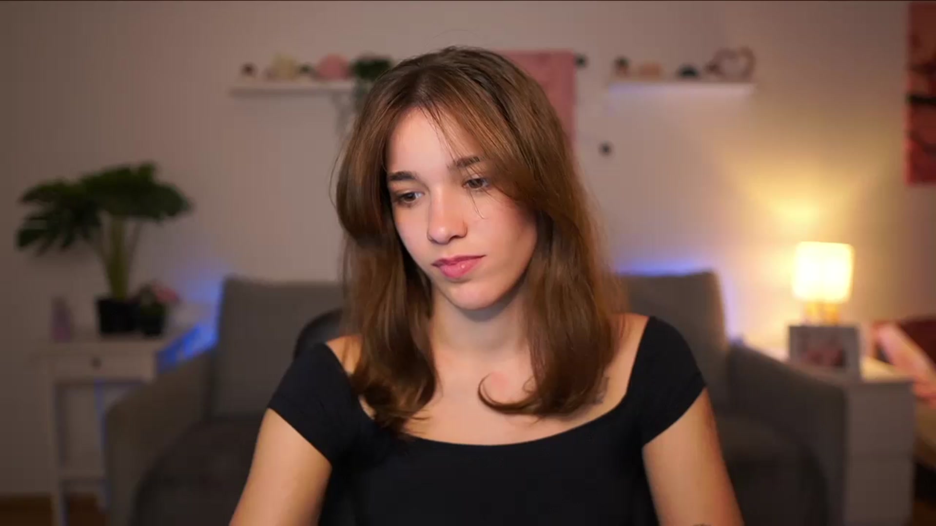 Gallery image thumbnail from Kissiecat's myfreecams stream on, 10/07/2025, 16:10 image 11 of 20