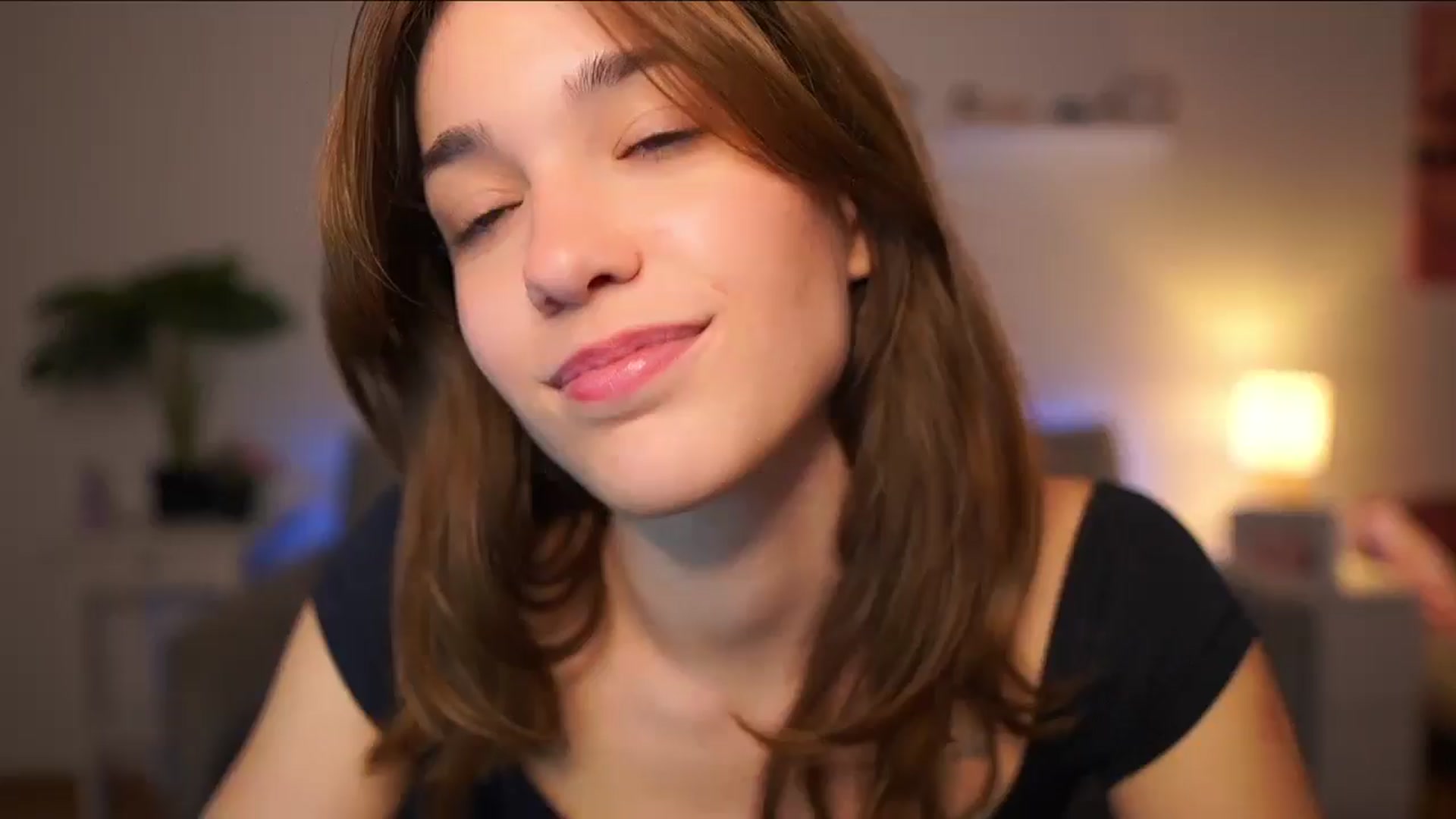 Gallery image thumbnail from Kissiecat's myfreecams stream on, 10/07/2025, 16:10 image 5 of 20