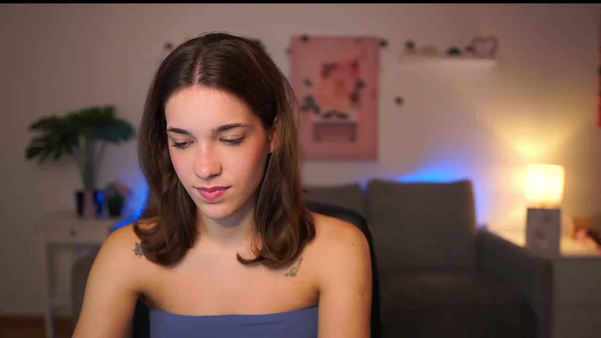 Gallery image thumbnail from Kissiecat's myfreecams stream on, 10/13/2025, 15:09 image 3 of 20