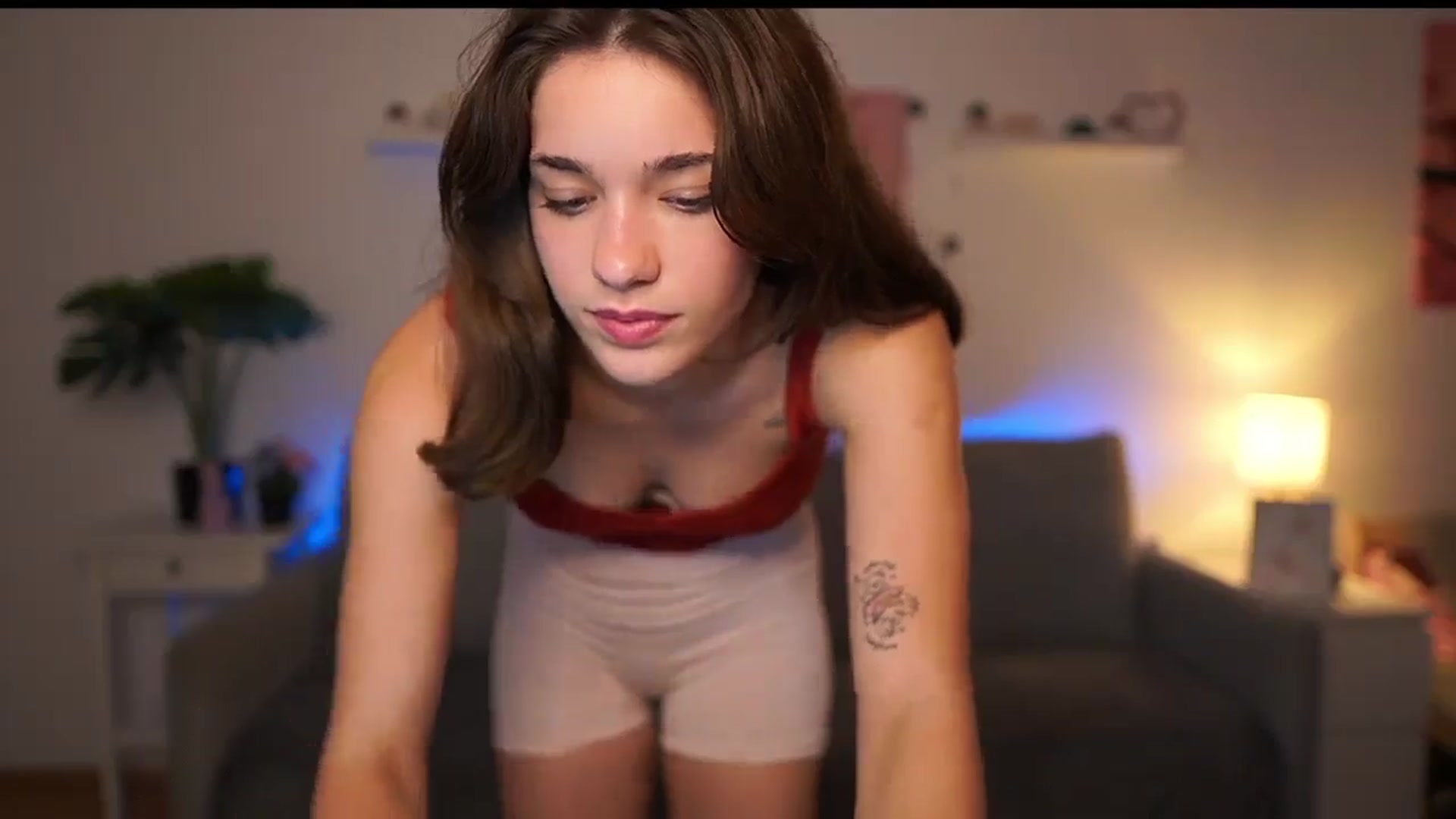 Gallery image thumbnail from Kissiecat's myfreecams stream on, 10/14/2025, 15:41 image 14 of 20