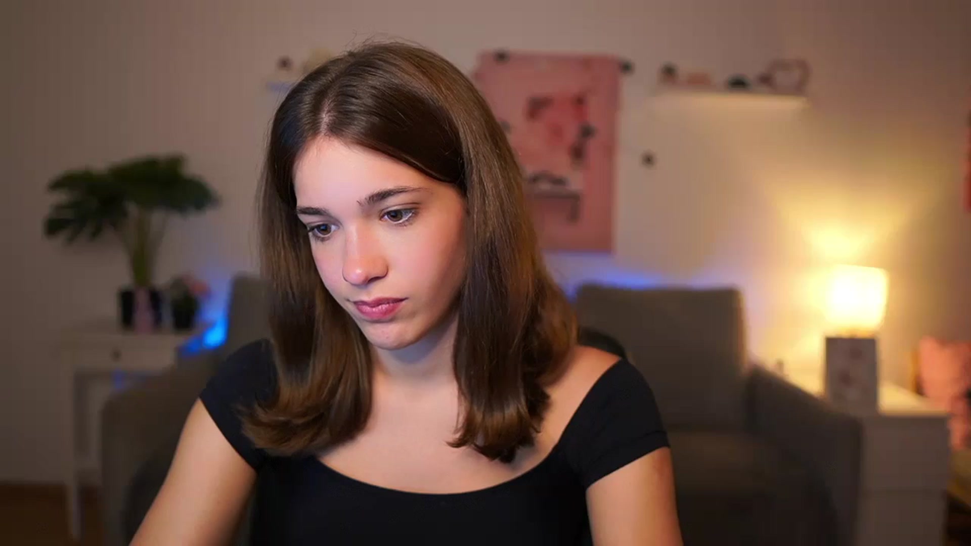 Gallery image thumbnail from Kissiecat's myfreecams stream on, 10/21/2025, 15:24 image 19 of 20