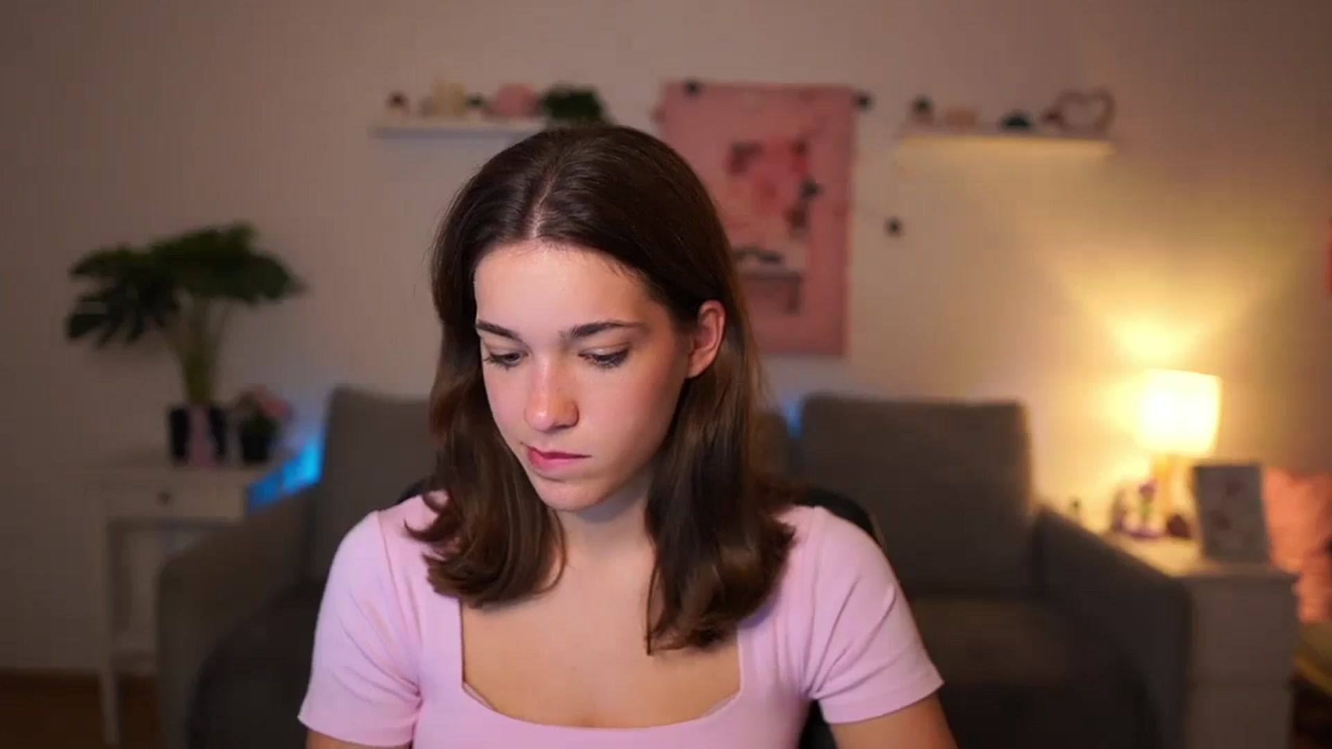 Gallery image thumbnail from Kissiecat's myfreecams stream on, 10/22/2025, 17:04 image 3 of 20