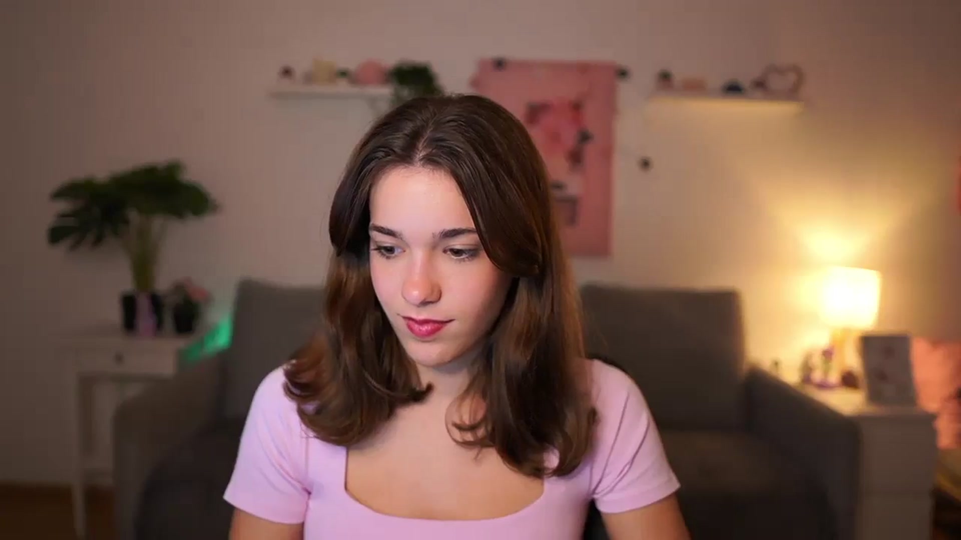 Gallery image thumbnail from Kissiecat's myfreecams stream on, 10/22/2025, 17:04 image 13 of 20