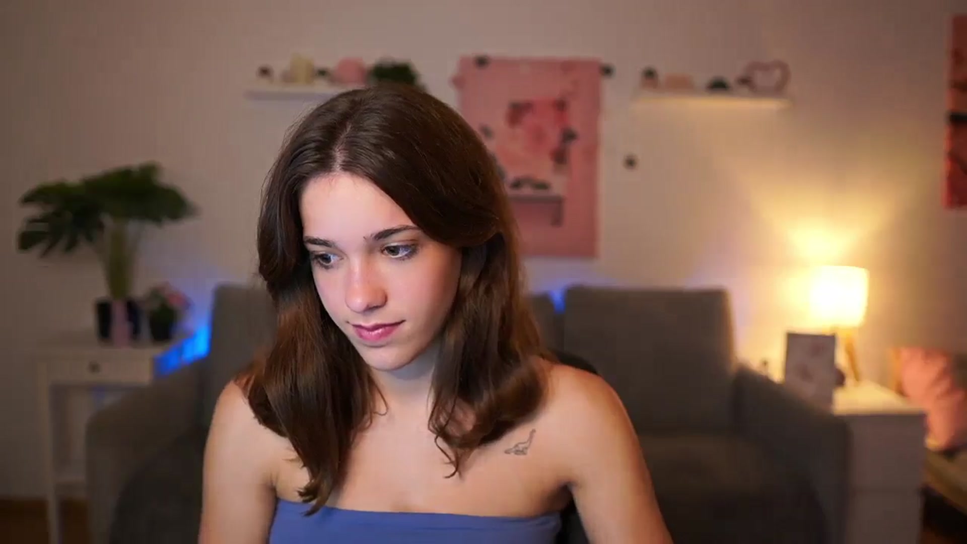 Gallery image thumbnail from Kissiecat's myfreecams stream on, 10/23/2025, 13:51 image 8 of 20