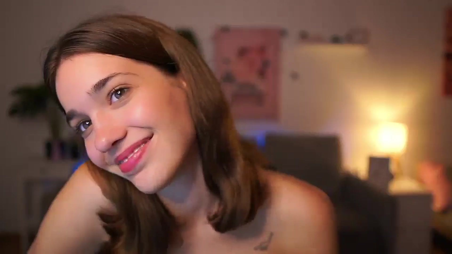 Gallery image thumbnail from Kissiecat's myfreecams stream on, 10/23/2025, 15:41 image 7 of 20