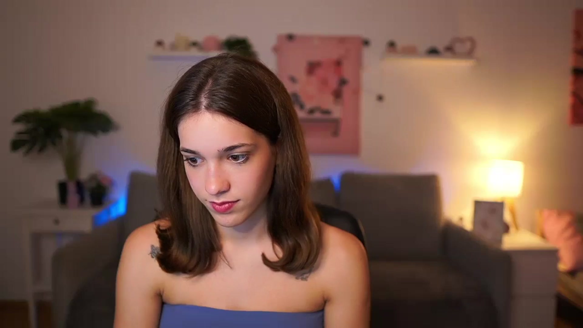 Gallery image thumbnail from Kissiecat's myfreecams stream on, 10/23/2025, 15:41 image 6 of 20
