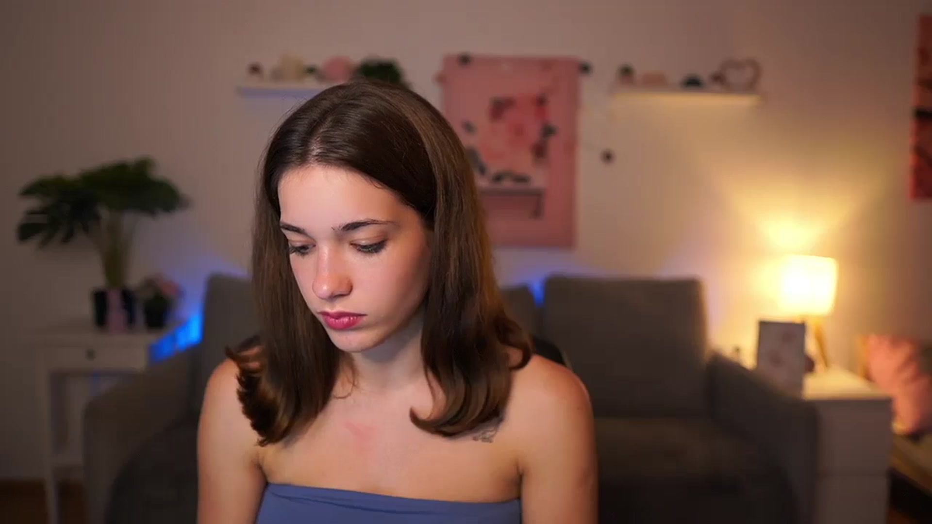 Gallery image thumbnail from Kissiecat's myfreecams stream on, 10/23/2025, 16:46 image 15 of 20