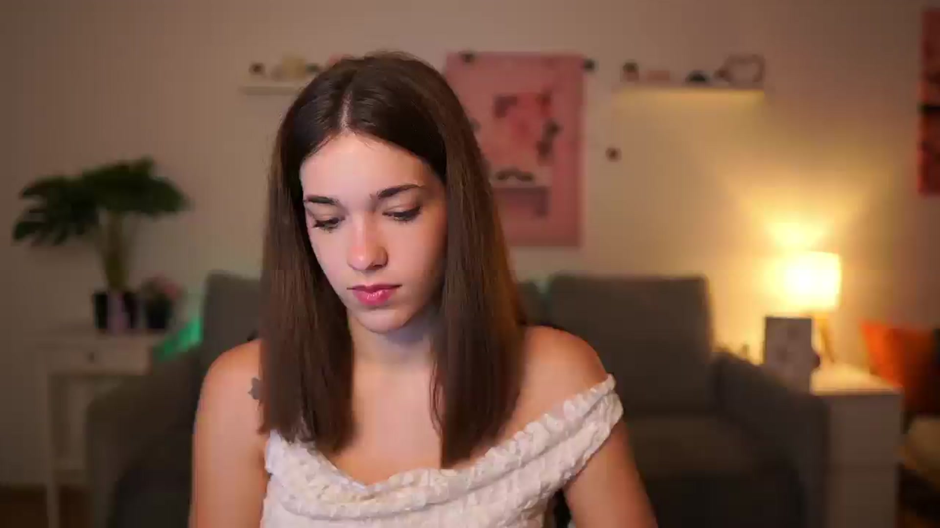 Gallery image thumbnail from Kissiecat's myfreecams stream on, 10/24/2025, 13:46 image 9 of 20