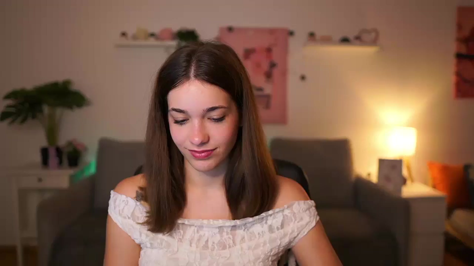 Gallery image thumbnail from Kissiecat's myfreecams stream on, 10/24/2025, 15:28 image 9 of 20