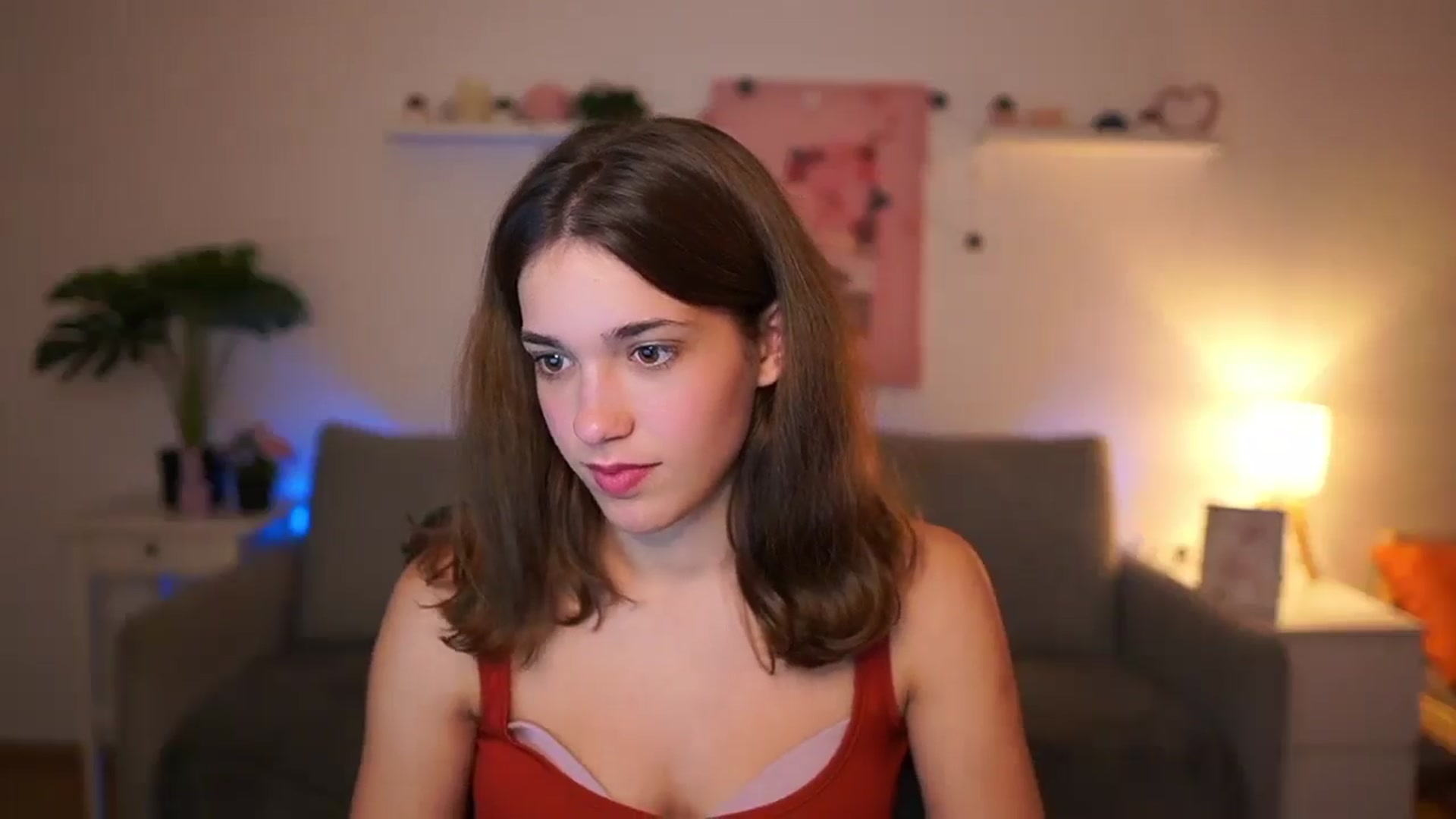 Gallery image thumbnail from Kissiecat's myfreecams stream on, 10/27/2025, 19:45 image 14 of 20