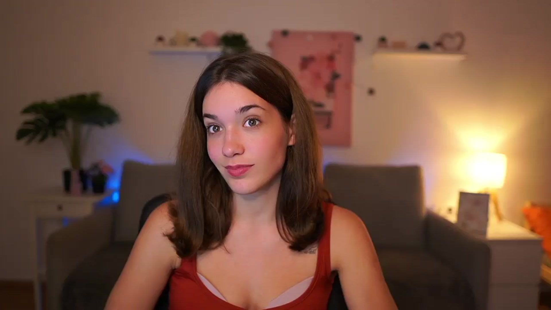 Gallery image thumbnail from Kissiecat's myfreecams stream on, 10/27/2025, 19:45 image 4 of 20