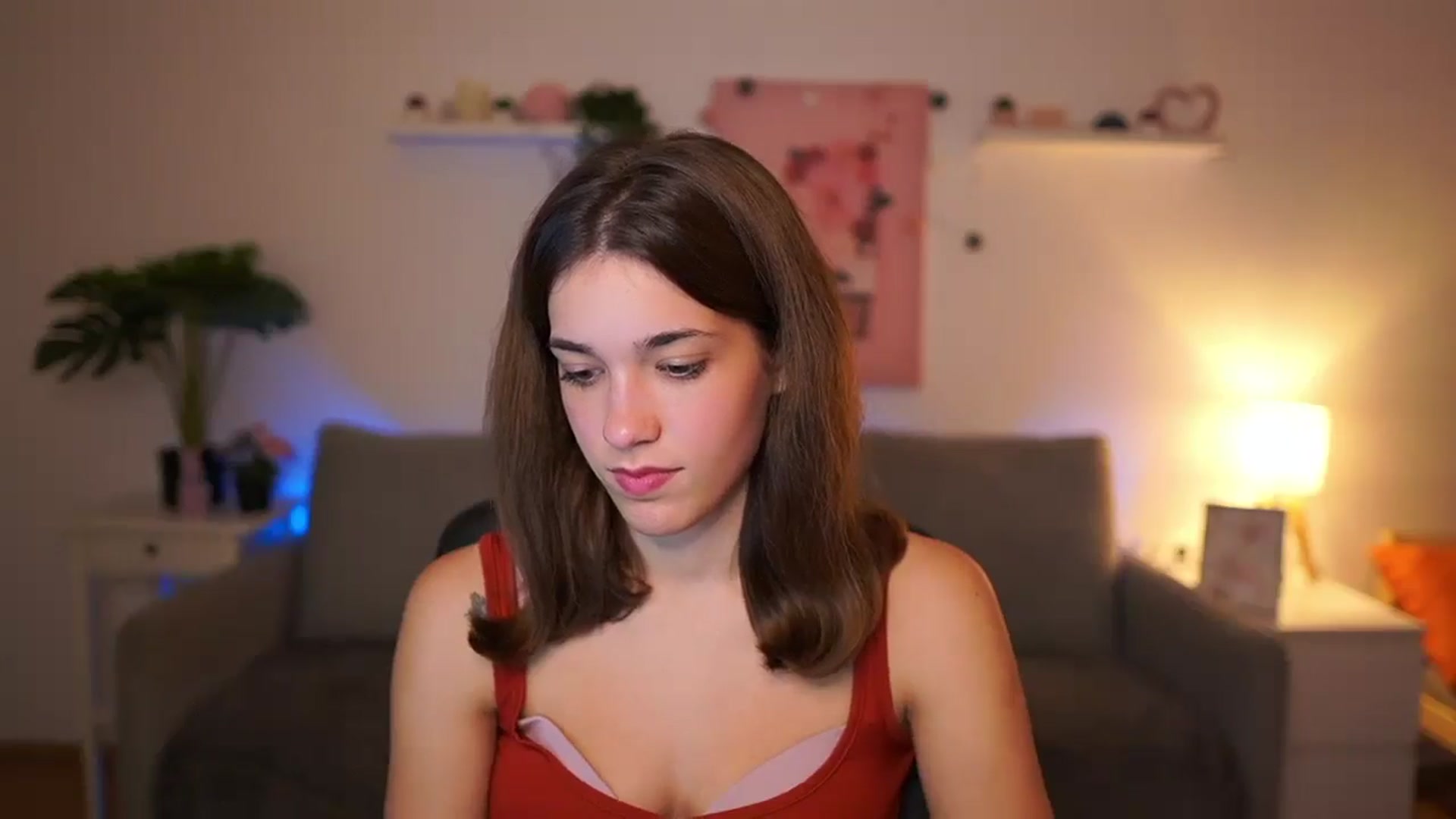 Gallery image thumbnail from Kissiecat's myfreecams stream on, 10/27/2025, 19:45 image 17 of 20