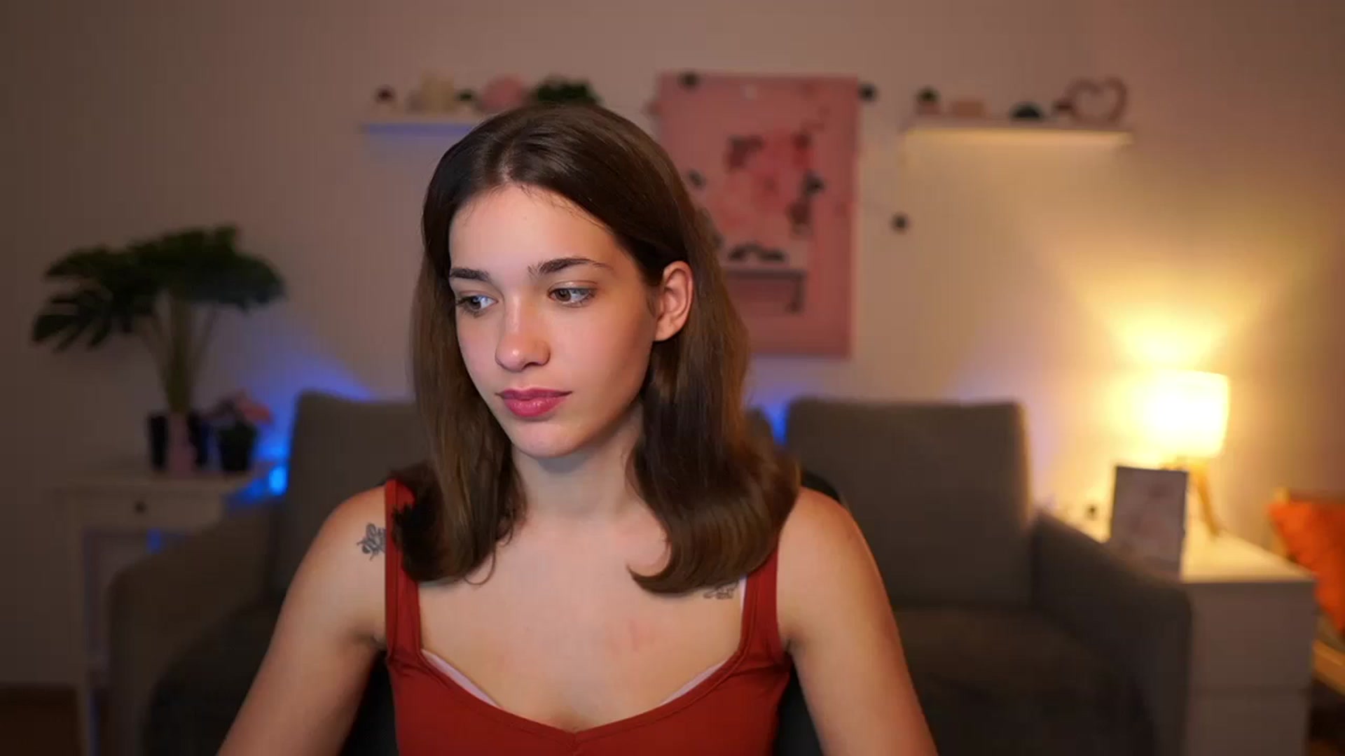 Gallery image thumbnail from Kissiecat's myfreecams stream on, 10/27/2025, 23:20 image 13 of 20