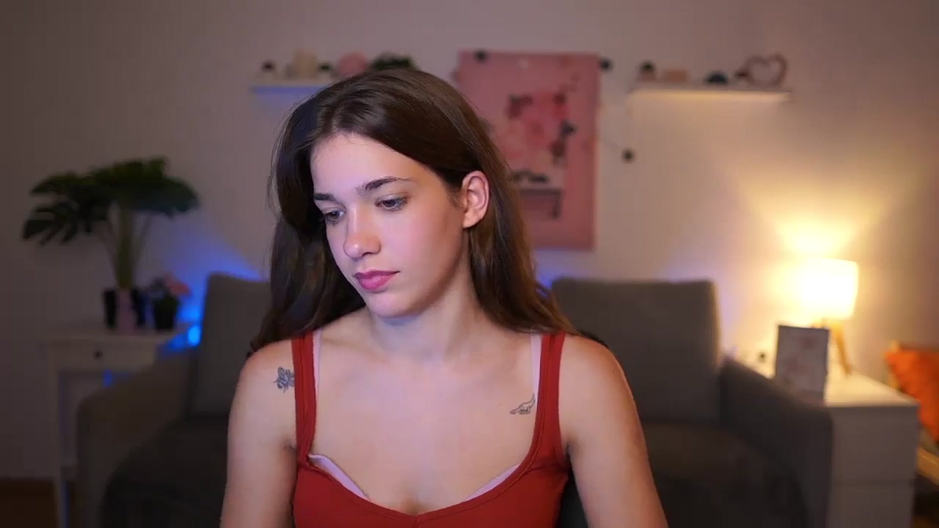 Gallery image thumbnail from Kissiecat's myfreecams stream on, 10/27/2025, 23:20 image 18 of 20