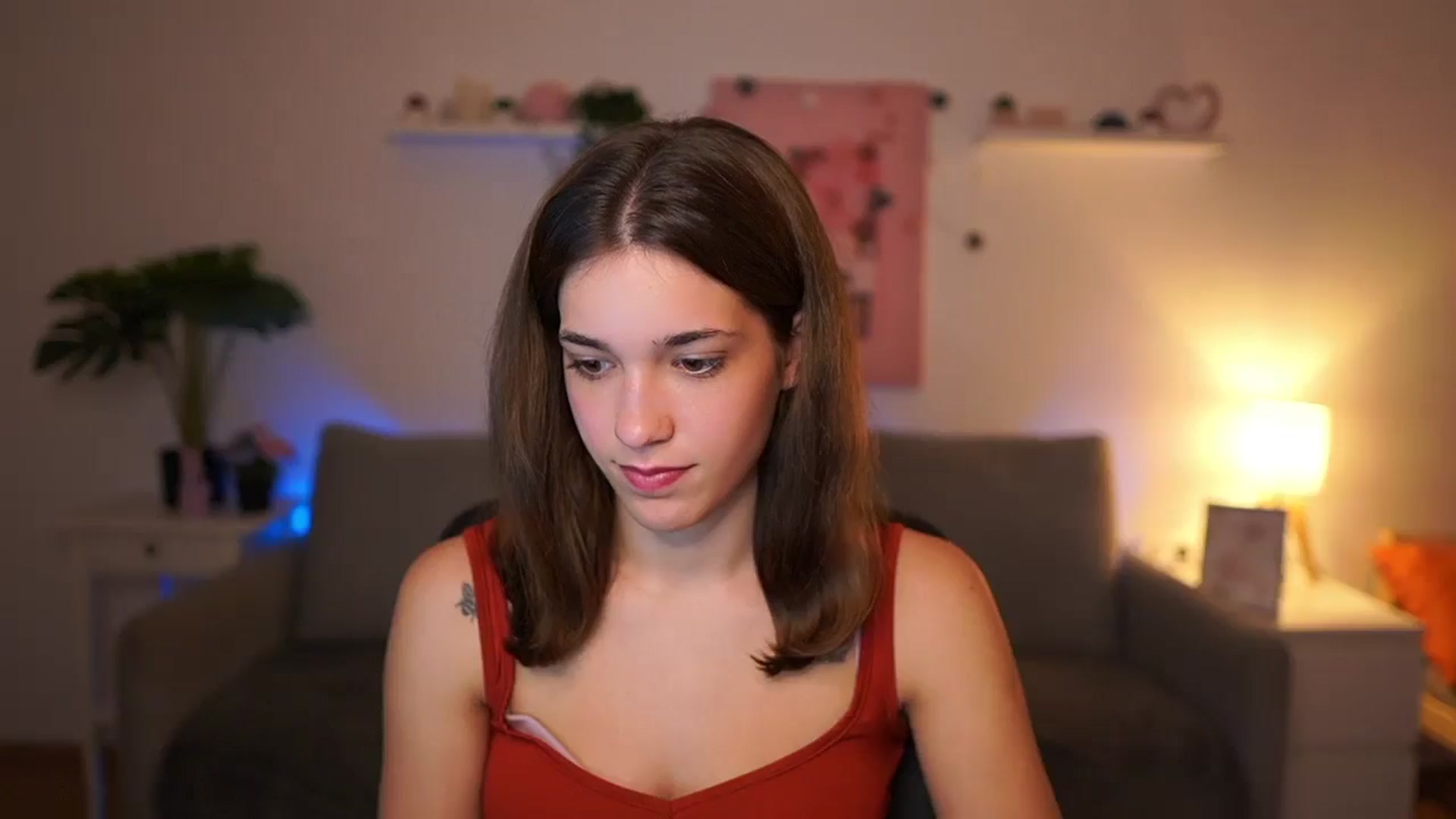 Gallery image thumbnail from Kissiecat's myfreecams stream on, 10/27/2025, 23:20 image 7 of 20