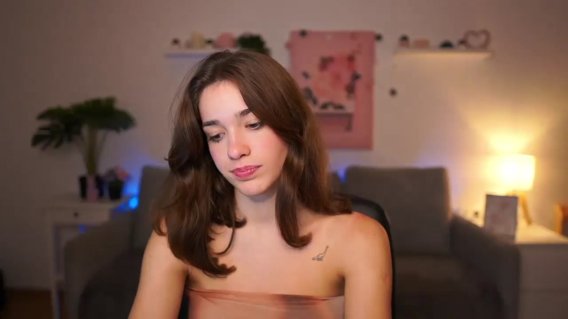 Gallery image thumbnail from Kissiecat's myfreecams stream on, 10/29/2025, 16:44 image 12 of 20