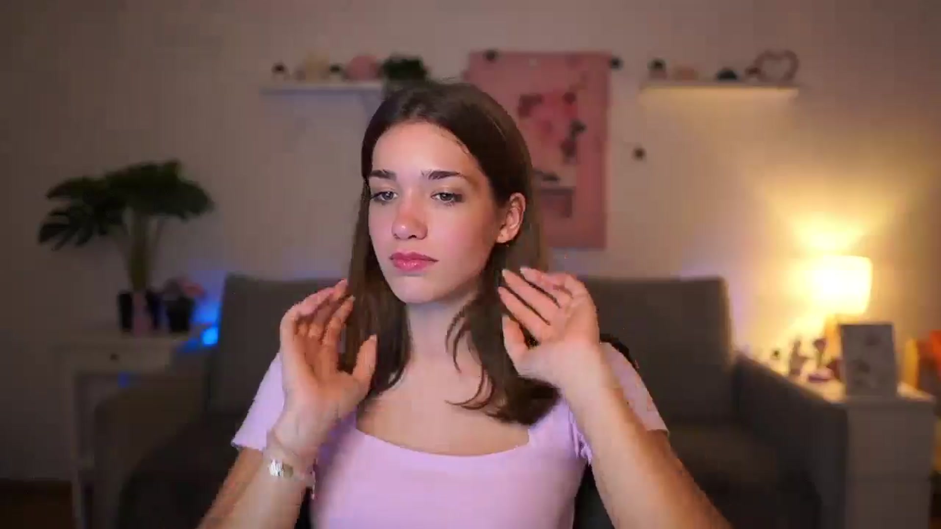 Gallery image thumbnail from Kissiecat's myfreecams stream on, 10/30/2025, 15:22 image 13 of 20
