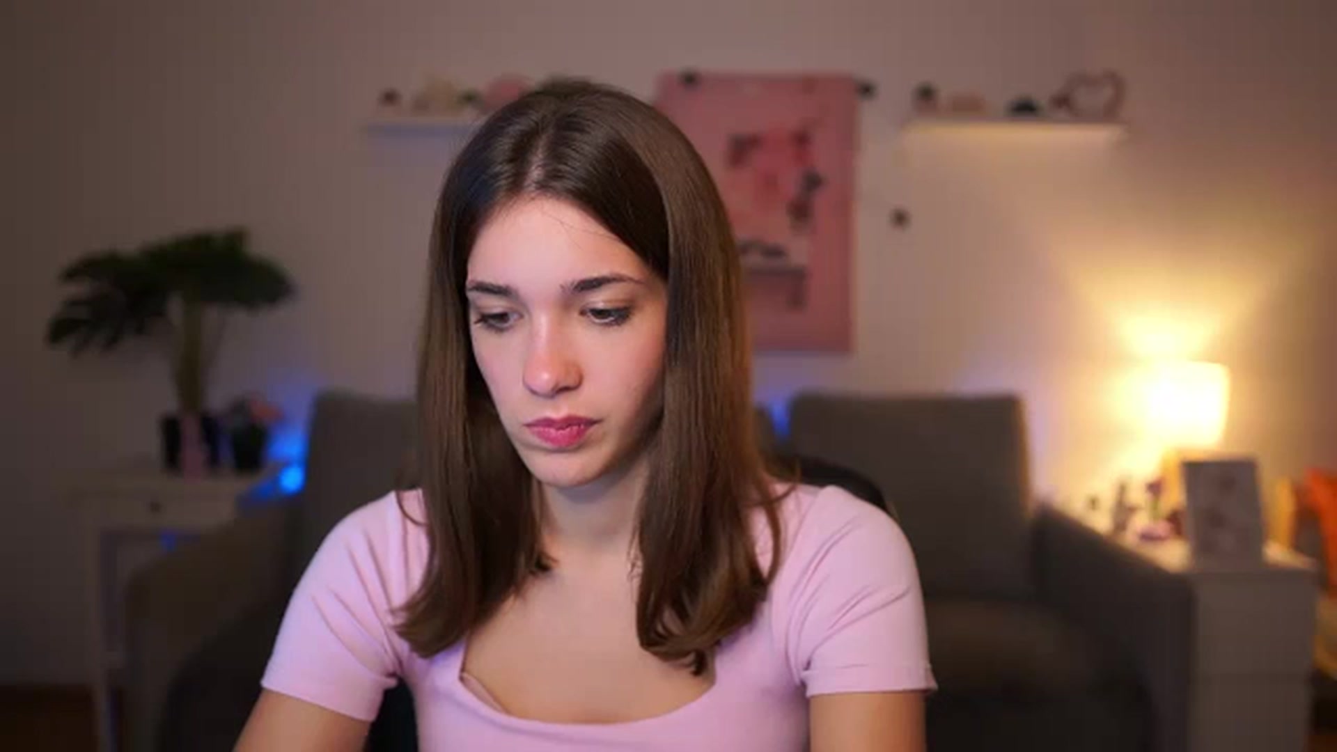 Gallery image thumbnail from Kissiecat's myfreecams stream on, 10/30/2025, 17:09 image 9 of 20