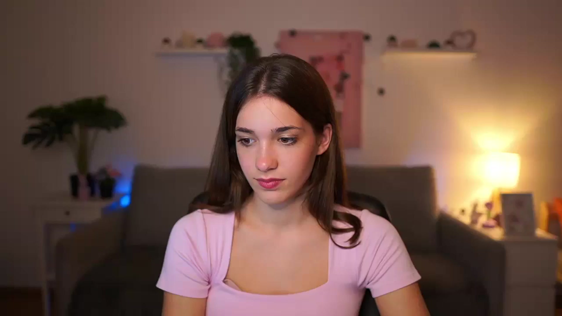 Gallery image thumbnail from Kissiecat's myfreecams stream on, 10/30/2025, 17:09 image 2 of 20