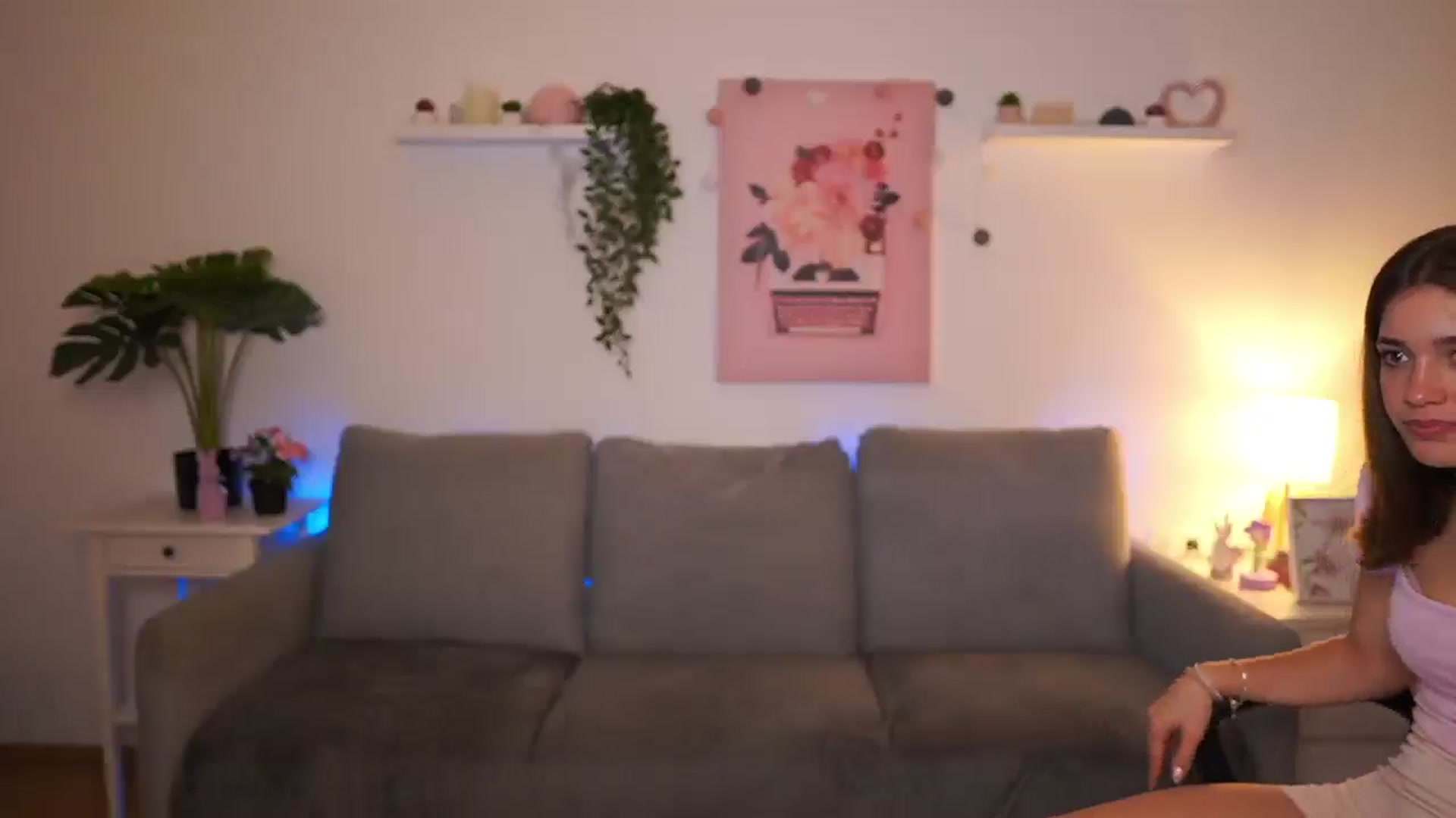 Gallery image thumbnail from Kissiecat's myfreecams stream on, 10/30/2025, 18:55 image 12 of 20