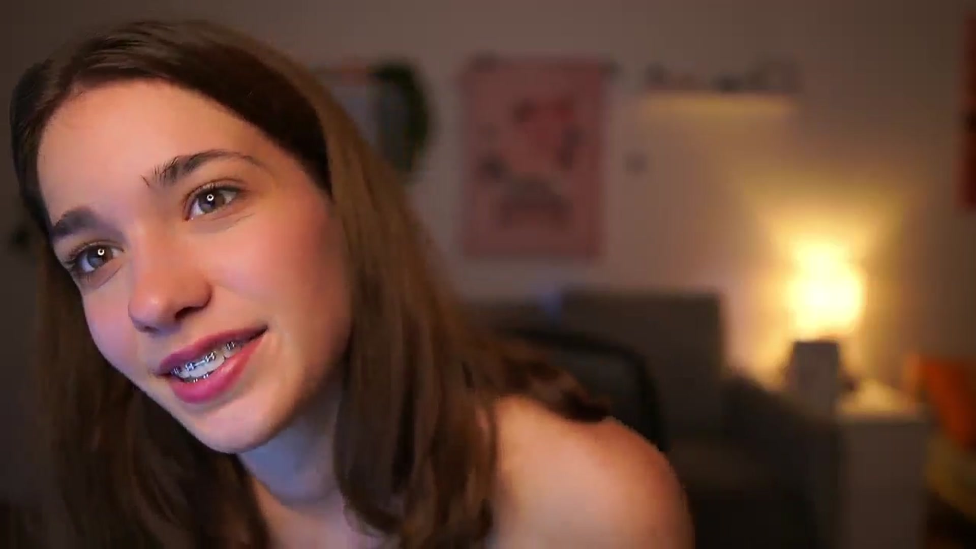 Gallery image thumbnail from Kissiecat's myfreecams stream on, 11/03/2025, 15:43 image 17 of 20