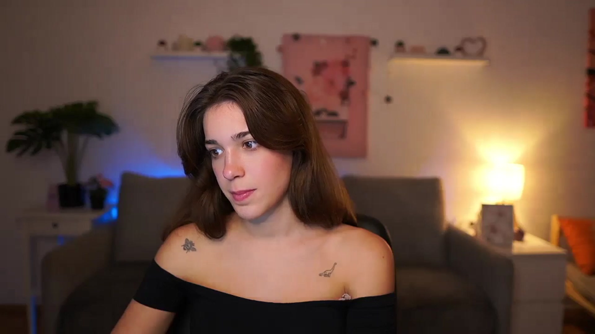 Gallery image thumbnail from Kissiecat's myfreecams stream on, 11/03/2025, 16:11 image 15 of 20