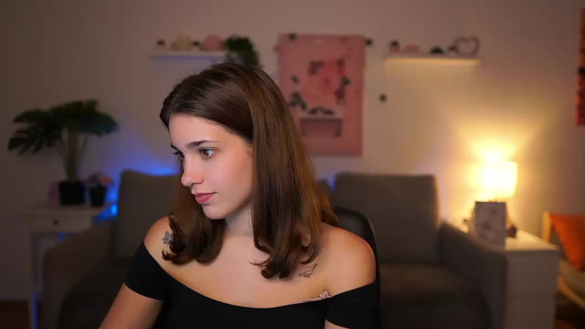 Gallery image thumbnail from Kissiecat's myfreecams stream on, 11/03/2025, 19:06 image 9 of 20