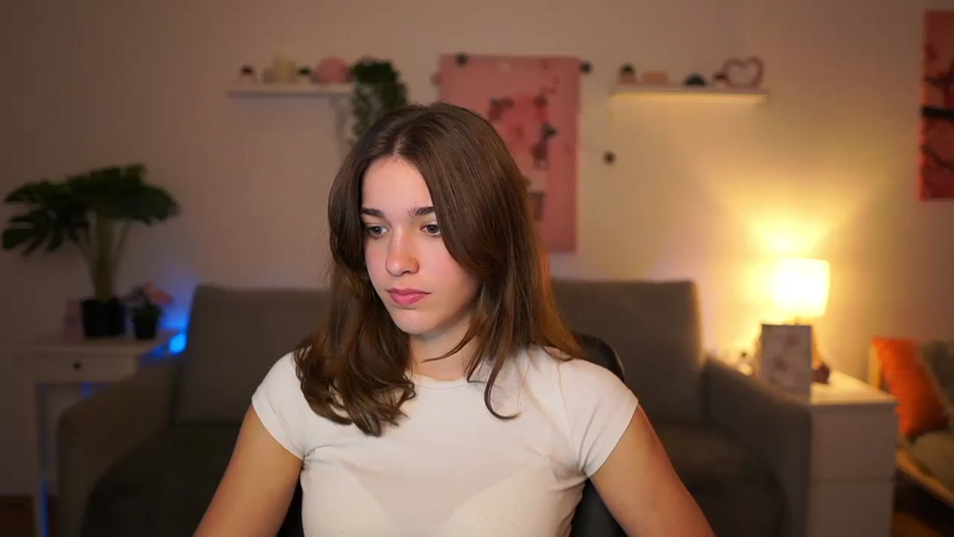 Gallery image thumbnail from Kissiecat's myfreecams stream on, 11/10/2025, 18:35 image 20 of 20