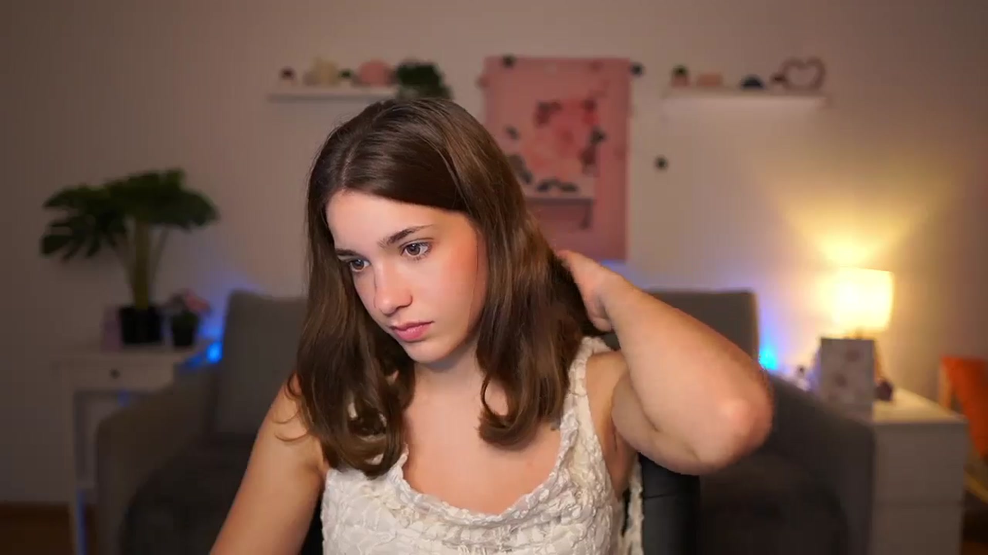 Gallery image thumbnail from Kissiecat's myfreecams stream on, 11/12/2025, 14:38 image 13 of 20