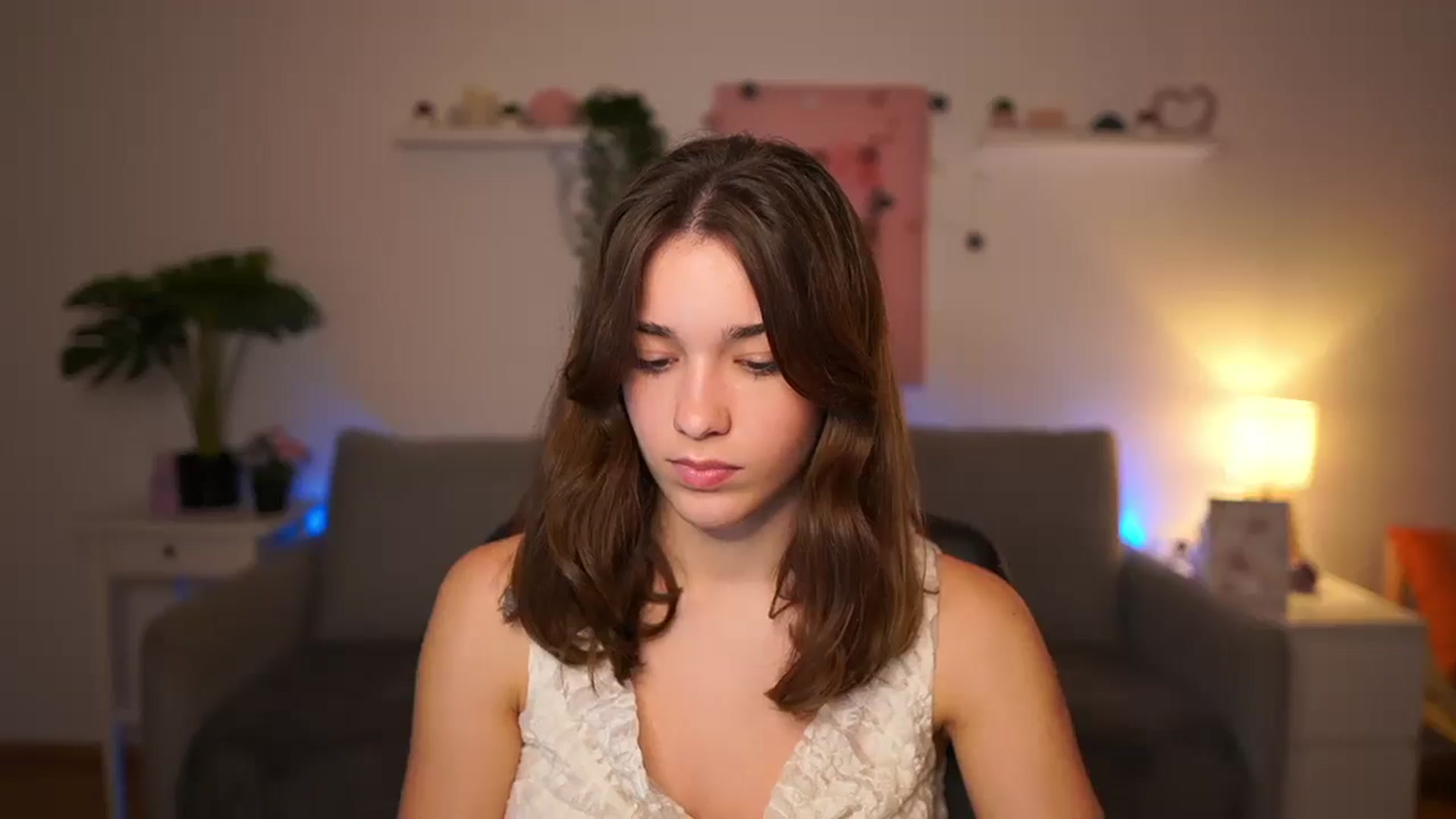 Gallery image thumbnail from Kissiecat's myfreecams stream on, 11/12/2025, 18:41 image 7 of 20