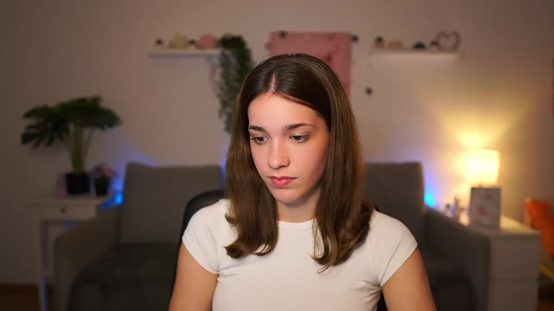 Gallery image thumbnail from Kissiecat's myfreecams stream on, 11/15/2025, 21:55 image 19 of 20